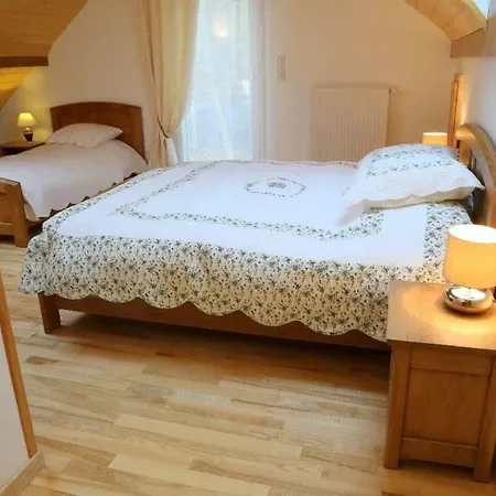 Holiday home Des Pres De La Douce Essert